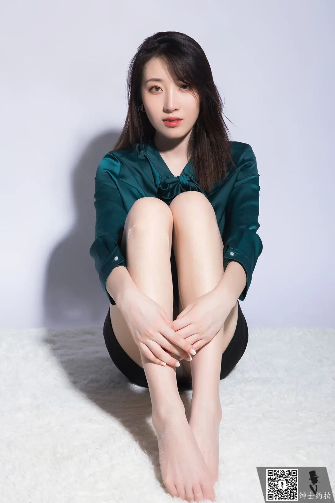 穿搭分享_墨绿衬衫温润风-爱拼知识社 - 互联网创业与虚拟资源分享